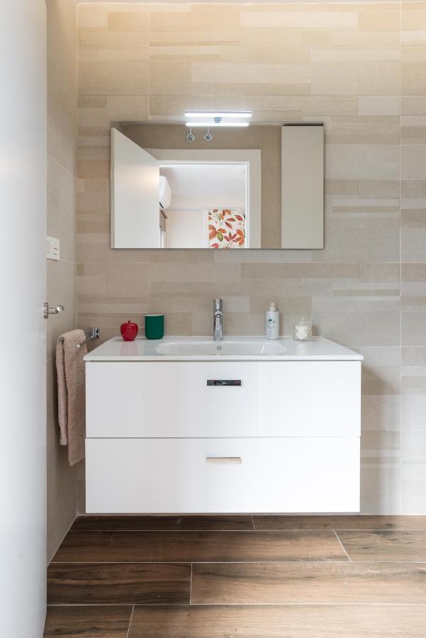 Bhost - Suite La Merced Malaga Zewnętrze zdjęcie
